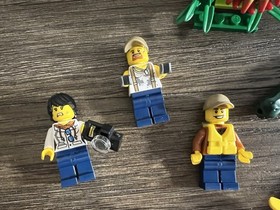 LEGO City Jungle Mobile Lab (60160) & Halftrack Mission (60159) - Incomplete