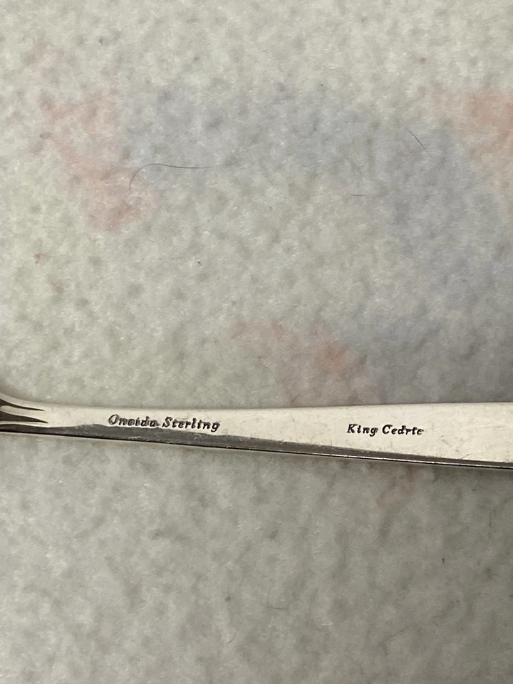 Juego de 12 cubiertos vintage Oneida King Cedric de plata esterlina servicio para 64 piezas Foto 4 de 4