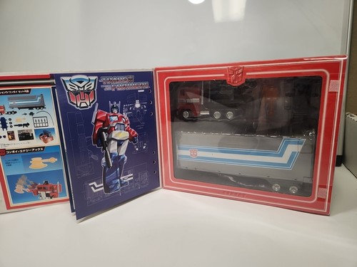 Takara T/F Collection #0 Transformer Optimus Prime This Is The Original - Picture 6 of 9