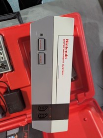 Nes Red Rental Case Original Hard Case Console Controllers And More (Read)