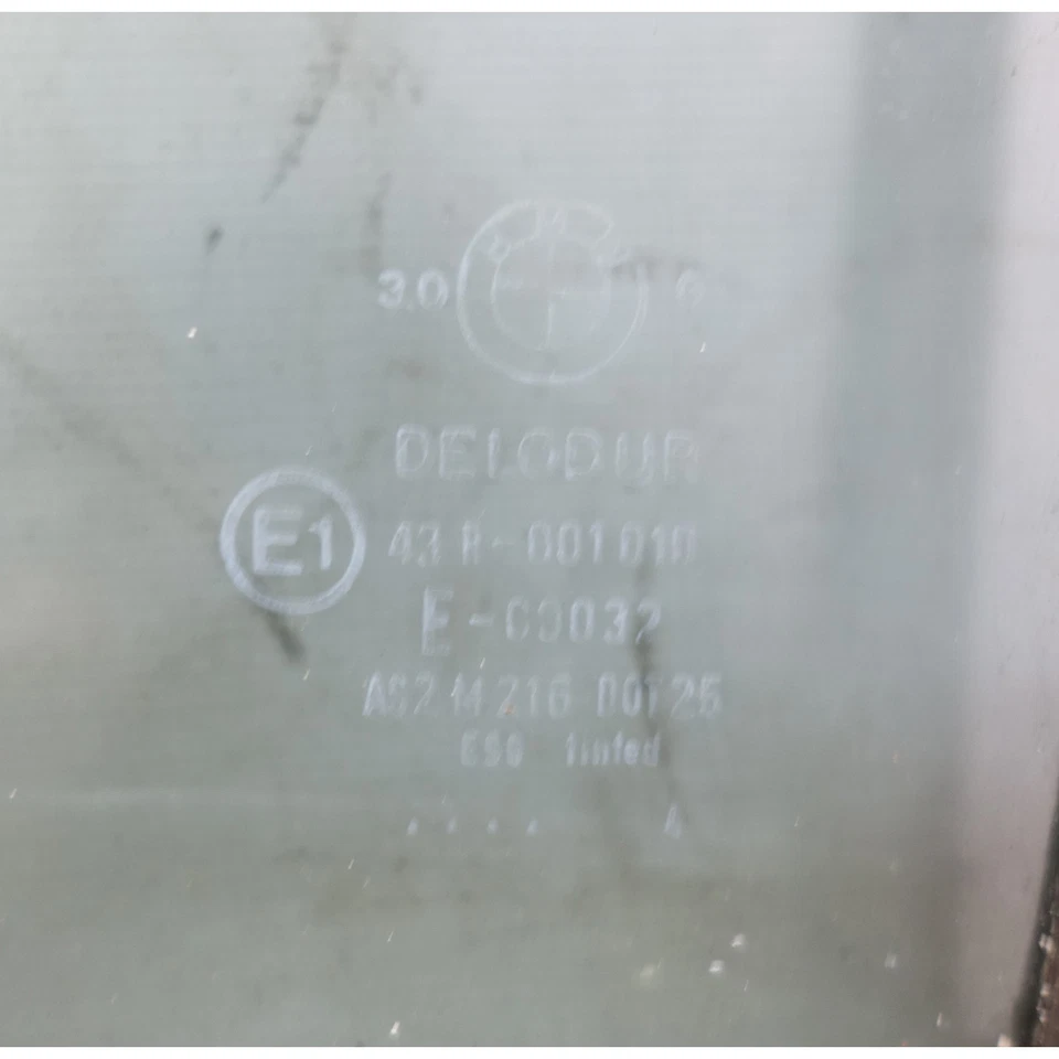 1976-1988 BMW E12 E28 5-Series Right Rear Quarter Window Glass Pane with Gasket - Image 2 of 3