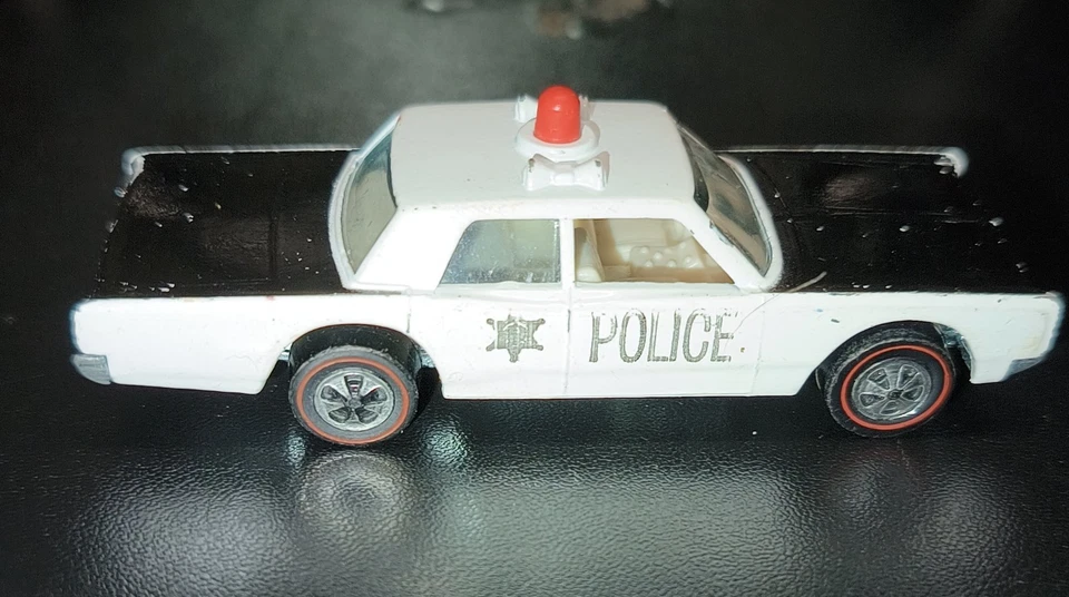 Hot Wheels Redline Police Cruiser 1969  USA White Interior  - Image 2 of 4