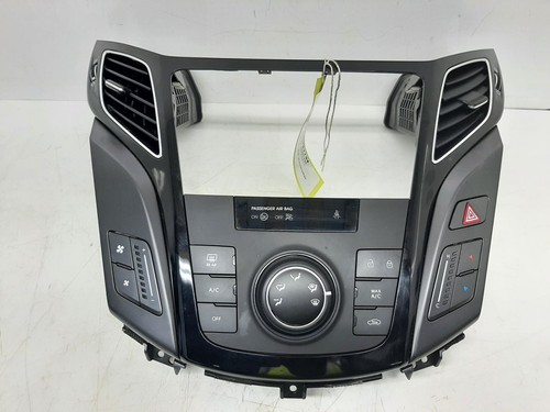2015 HYUNDAI I40 Mk1 Heater Air Con A/C Climate Controller - Picture 1 of 6