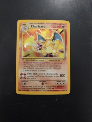 Pokémon Charizard Base Set Holo Rare 120 HP 4/102 Wizards of the Coast Card