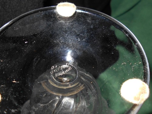 Lalique Crystal France LUCIE Shell Parfait Vase Signed 6” - Picture 3 of 4