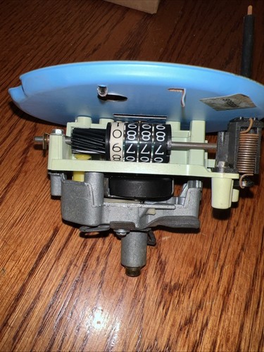 1982-1984 Chevrolet Camaro Speedometer - Picture 4 of 8