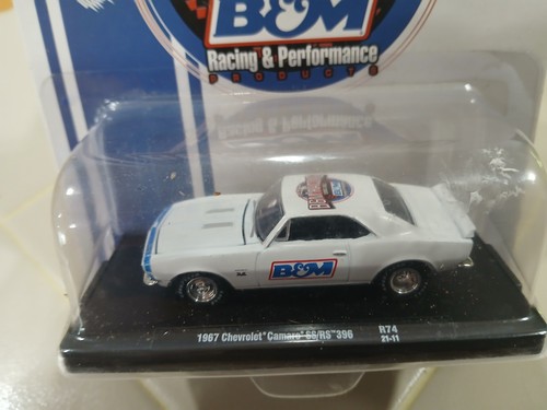 M2 Machines Auto Drivers 1967 Chevrolet Camaro SS/RS 396 R74 B&M Racing - Picture 2 of 3
