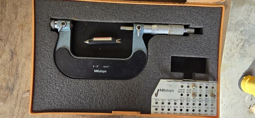 Mitutoyo Screw Thread Micrometer: 2-3″  126-139