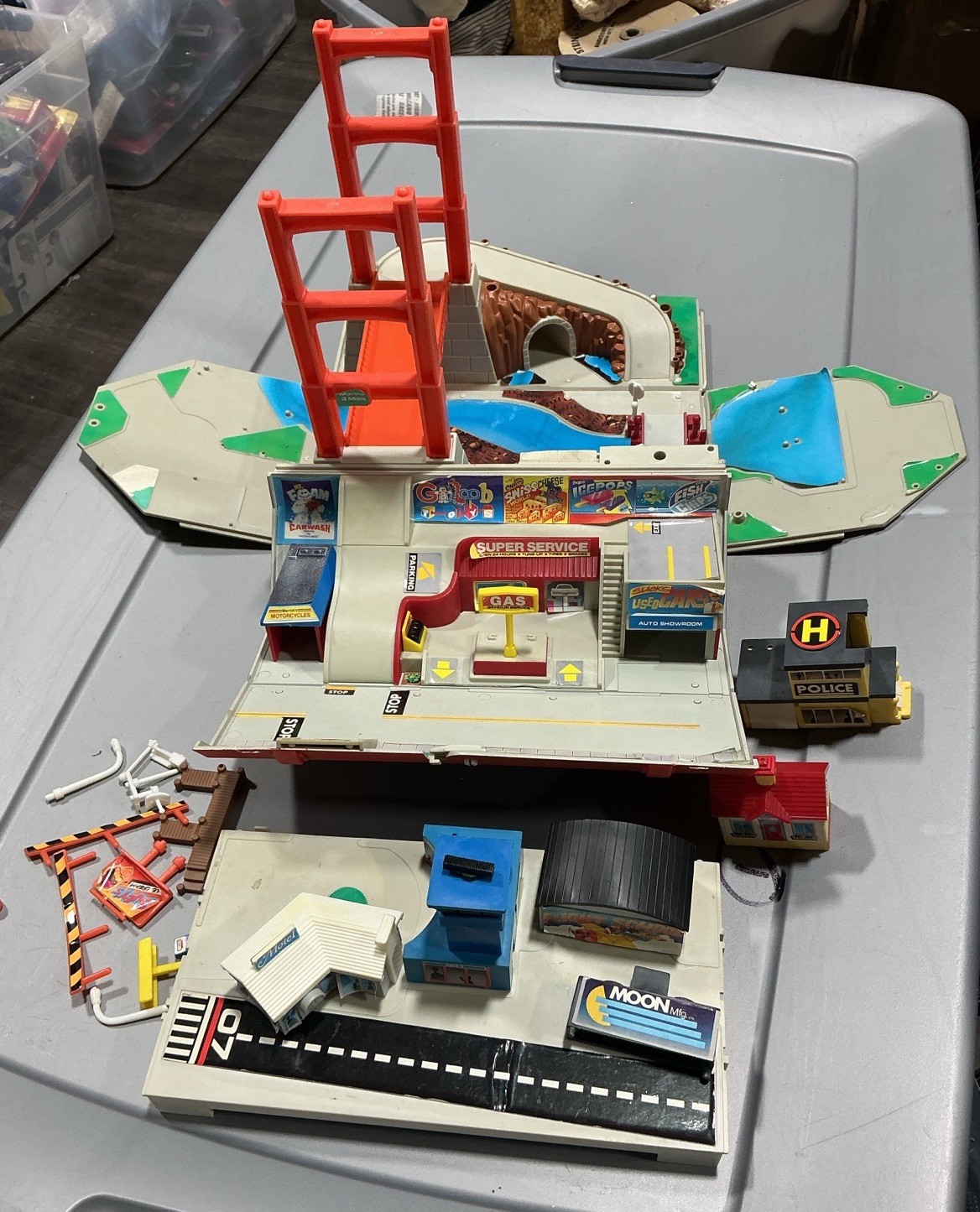 Picture 1 of 5