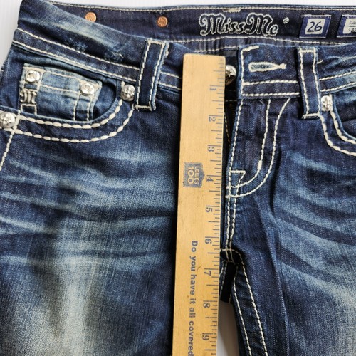 Pantalones de mezclilla Miss Me recortados con puños para mujer talla 26 azul JE8090C estrás tachonado - Imagen 8 de 13