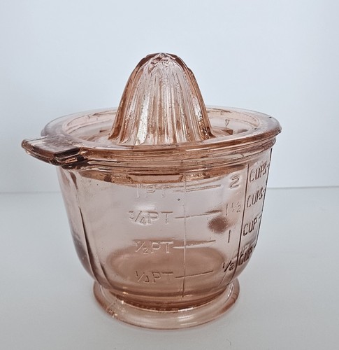 Pink Juicer Reamer Clear Glass 2-Piece Measuring Cup Set. Vintage. Hazel Atlas? - Picture 3 of 16