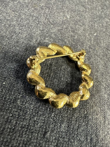 Spilla Napier corona tono oro perle finte e diamanti bigiotteria costume - Foto 5 di 6