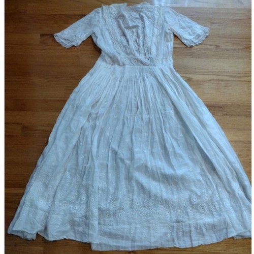 Antique Edwardian Cotton and Lace Tea Gown Dress Victorian 1900's Embroidered - Picture 2 of 15