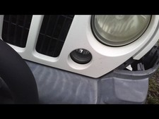 Corner/Park Light Fog-driving Grille Mounted Fits 05-07 LIBERTY 26559318