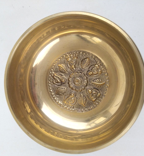 Vintage Heavy Brass Singing Meditation Bowl Embossed Art Nouveau 4" Unsigned - Picture 3 of 6