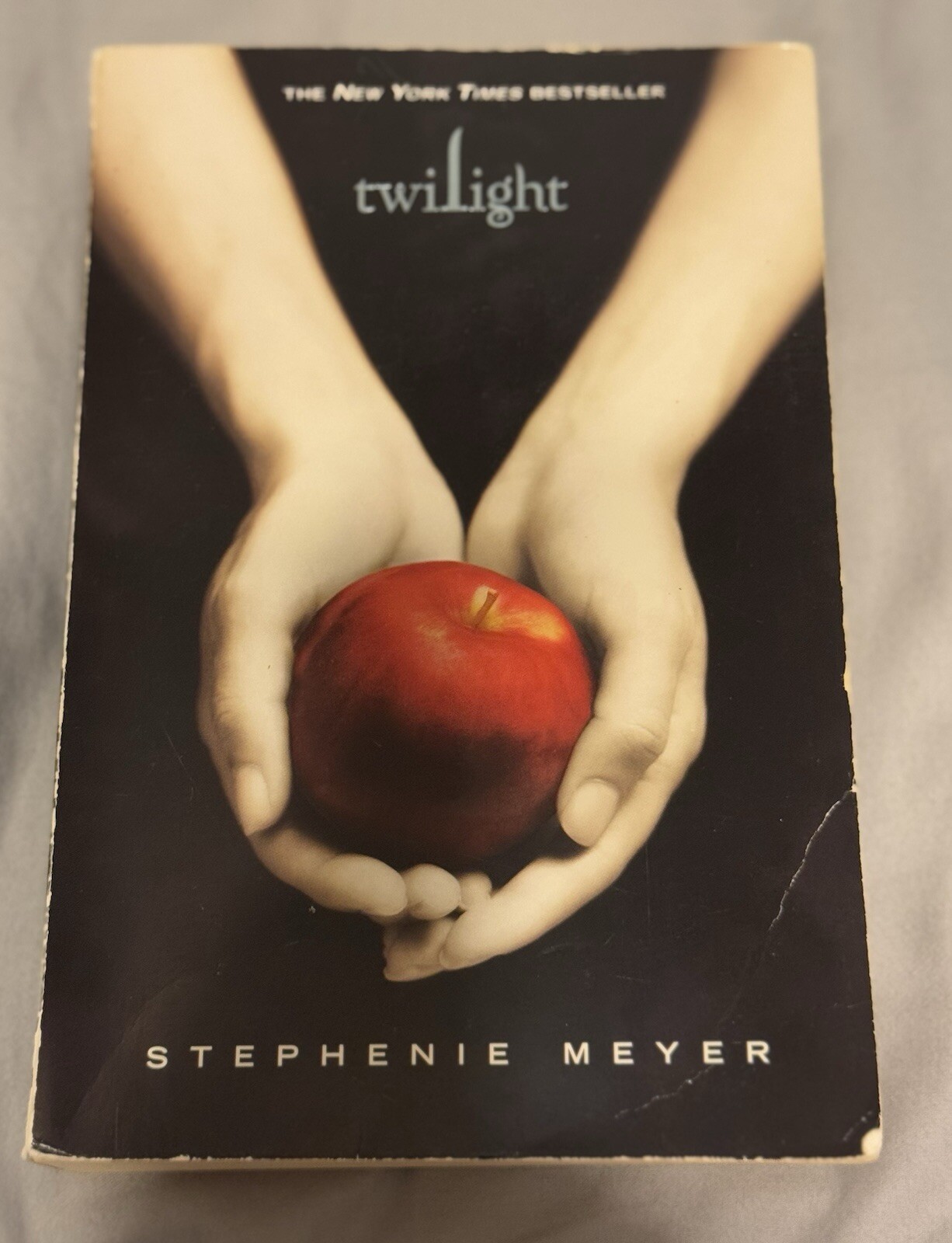 Twilight Paperback By Stephenie Meyer