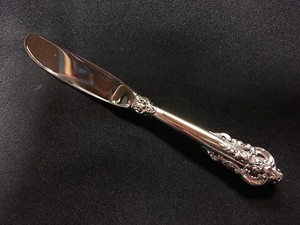 Wallace-Grande-Baroque-Sterling-Silver-Modern-Blade-Butter-Knife-No-Monogram