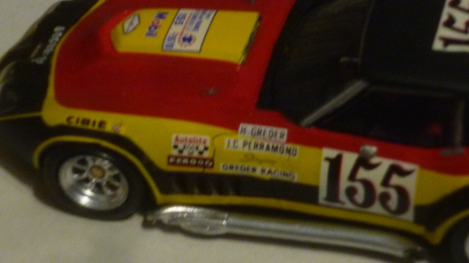 Foto 5 di 6