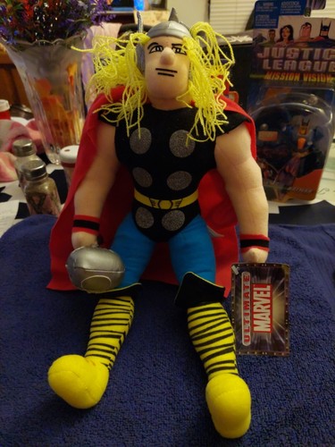 Ultimate Marvel Thor 14 Zoll Plüschtier mit Etikett - Bild 2 von 8