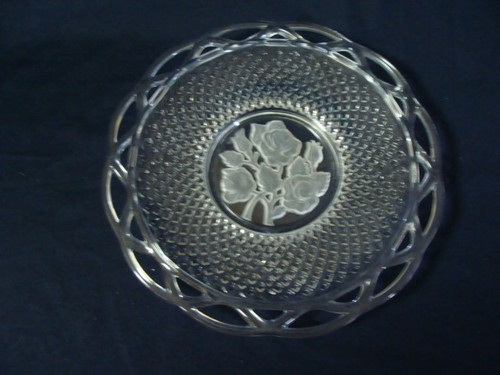Vintage Imperial Glas Rose Intaglio Mitte, Spitzenrand, Servierplatte, 9" - Bild 2 von 5