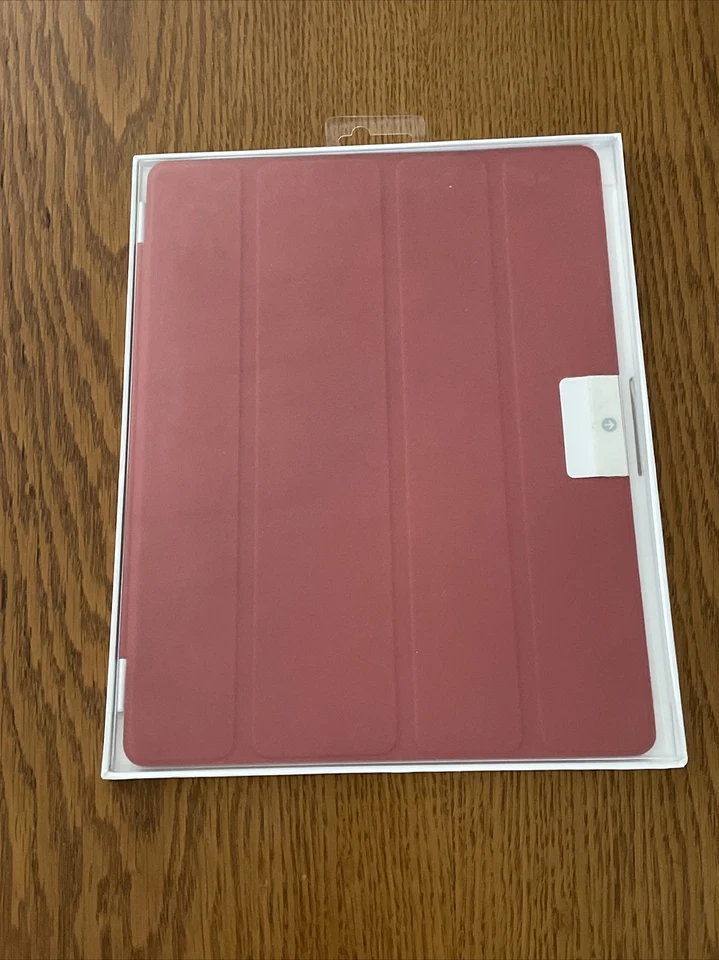 APPLE - iPad Case 9 X 7" Magnetic Cover Smart Auto Sleep - RED - MC950LL/A, New - Image 4 of 4