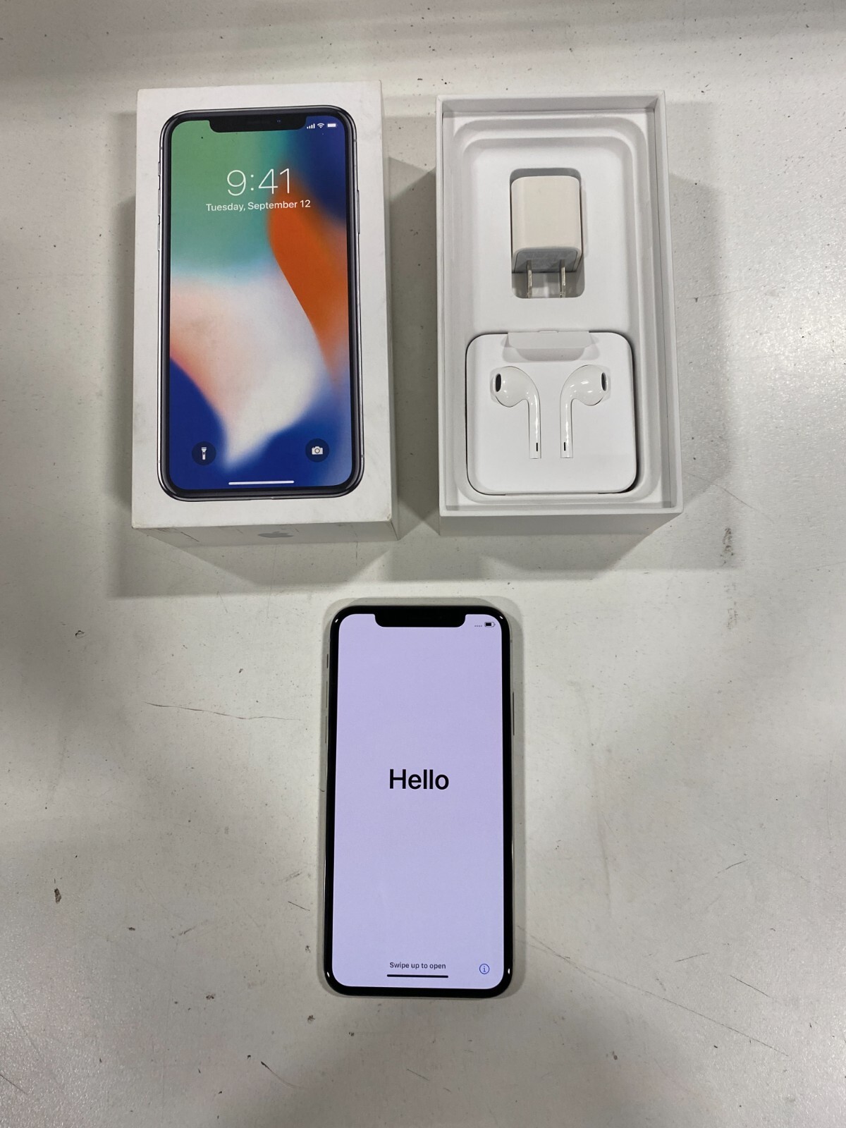 Apple iPhone X MQA92LL/A 256GB Silver AT&T Locked