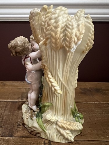Antique Cherub Figurine Vase With Wheat And Floral Accents - Picture 5 of 9