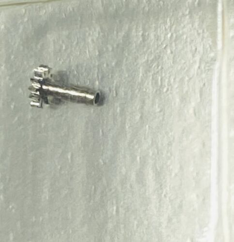 ROLEX GMT FACTORY NEW SEALED Cannon Pinion 1575 8037 - Picture 2 of 2