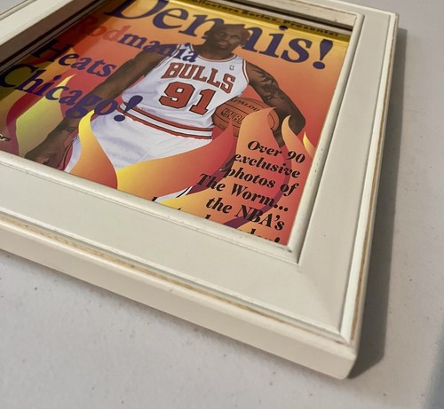 Chicago Bulls Sign Dennis Rodman Cover Encased Gold Collectors Series Magazine - Picture 2 of 4