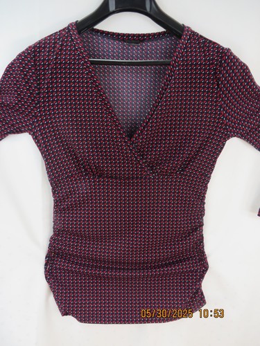 ANN TAYLOR SZ XS Polyest/Spand Red/Navy Criss Cross Chest Ruched Blouse Top - Picture 4 of 14