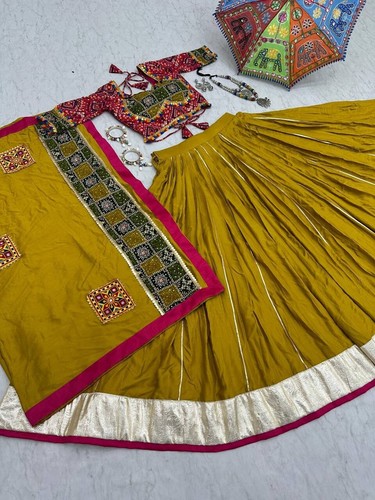 DESIGNER LEHENGA CHOLI INDIAN BOLLYWOOD WEDDING PARTY PAKISTANI WEAR READYMADE - Picture 8 of 13