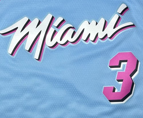 Nike Herren Trikot NBA Basketball Dwyane Wade Miami Heat VICE CITY Größe M 44 Neu mit Etikett - Bild 2 von 24
