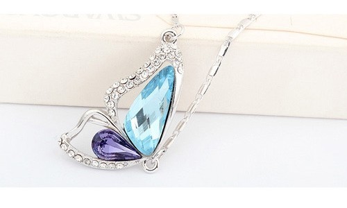18K Gold GP SWAROVSKI Element Crystal Butterfly Pendant Necklace Blue/Deep Blue - Picture 2 of 7