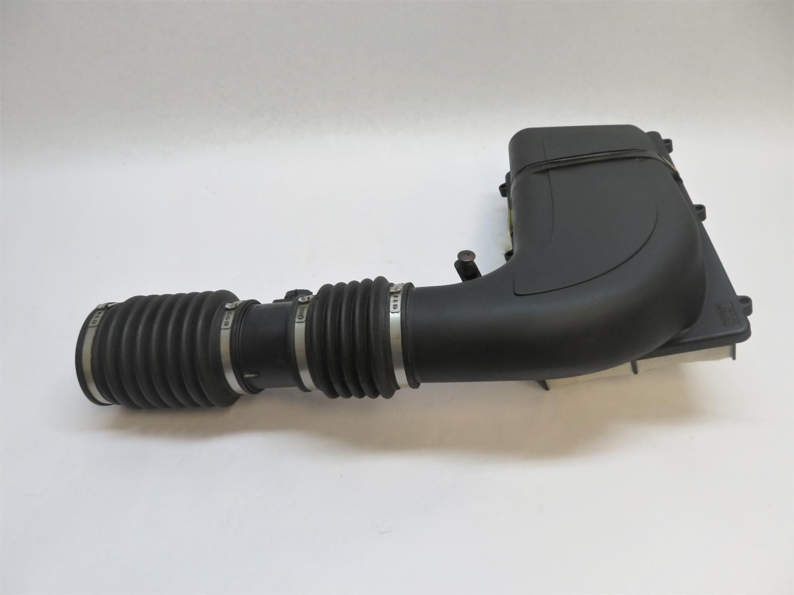 2010 FERRARI CALIFORNIA LEFT AIR INTAKE CLEANER BOX COVER PIPE SENSOR OEM