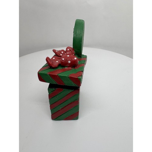 Present Trinket Box Christmas Decor No One's Watching Take A Peek Hard Clay - Picture 6 of 7