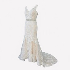 JJs House Elegant Mermaid Wedding Dress, White Lace with Beaded Belt, Size 6, Ch