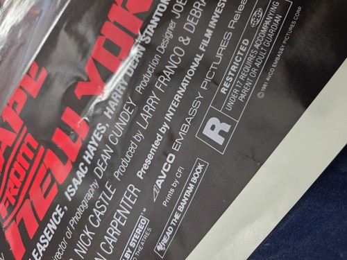 VTG ~ ESCAPE FROM NEW YORK ~ 1981 ORIGINAL 27X41 MOVIE POSTER KURT RUSSELL  - Picture 16 of 16