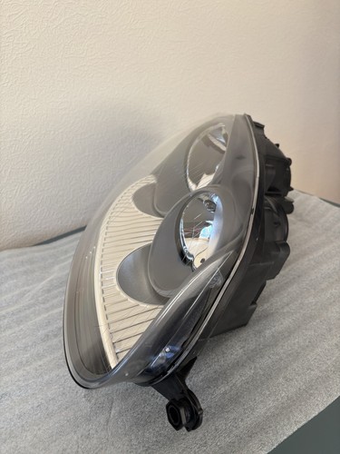 VW Golf MK5/Jetta MK5 Right Headlight 1LG 247 007-04 / 1K6941006E–Brand New OEM - Picture 7 of 9