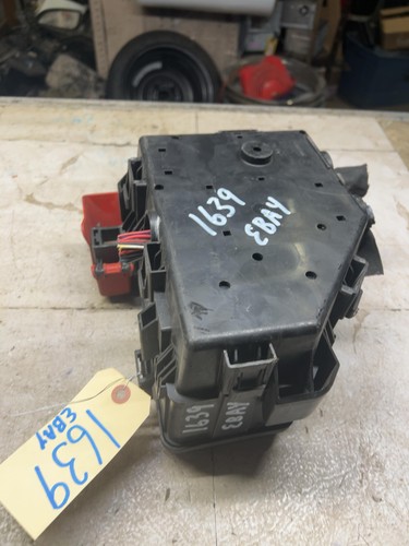 2012 GMC ACADIA Fuse Relay Box Circuit Block Assembly w/o Tow Package or HID OEM - Picture 10 of 13