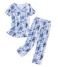 Womens Cotton Pajama Sets Short Sleeve Top With Capri Pants 2 piece sets for ...