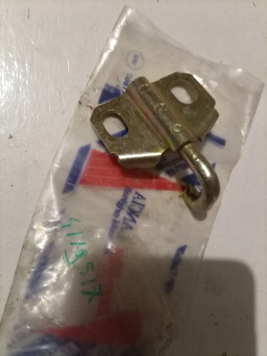 FIAT 131 GANCIO PARACOLPO CHIUSURA RISCONTRO COFANO PORTELLONE POSTERIORE4119517 - Imagen 1 de 3