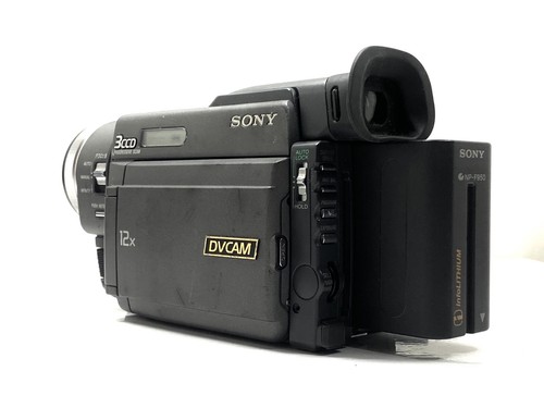 SONY DSR-PD100 Mini DV Tape Digital Video Camera HANDYCAM Complete Set TRV900 - Picture 15 of 18