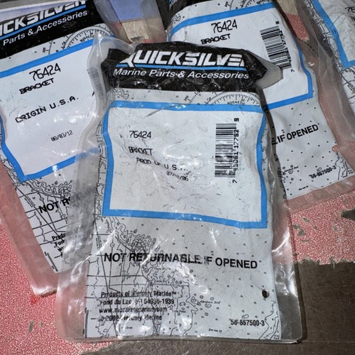 NUEVA CUBIERTA BARCO MARINO QUICKSILVER PARTE NO. Soporte 76424 - Imagen 1 de 2