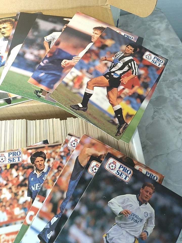 Pro-set Socccer Cards, English, 1991 , Set Of 393 Cards - Image 3 of 4