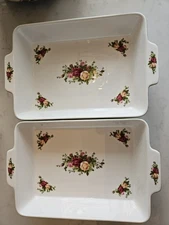 Royal Albert Old Country Rose 12" Baking Dish Green Trim Excellent