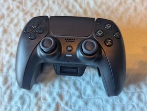 Besavior コントローラー PS5用の新作ゲーミングコンバーター「Besavior ELITE