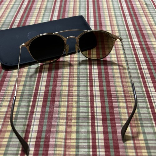 Ray-Ban Gafas de Sol Accesorios Redondas Metal, Marrón y Dorado Hecho en Italia RB 3548 - Imagen 3 de 6