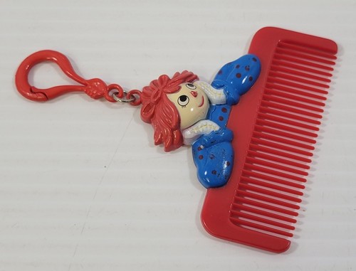 *B6) Vintage Raggedy Ann 1989 Macmillan Keychain Comb Charm - Picture 3 of 6
