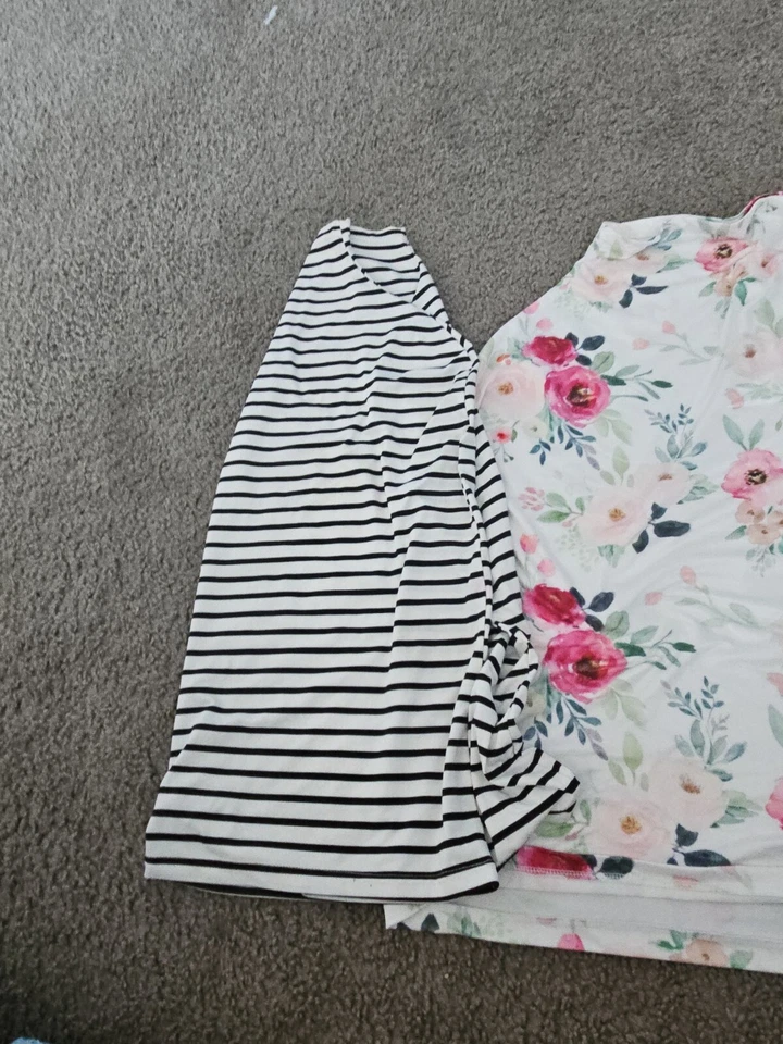 Nursing Cover ups, Lot Of 3, 3 Designs, Size Large, Pre-owned  - Image 4 of 4