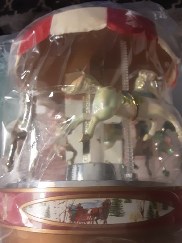 New MR CHRISTMAS GRAND CAROUSEL COLOR CHANGING LED  LIGHTS  30 SONGS Unopened - Picture 2 of 12
